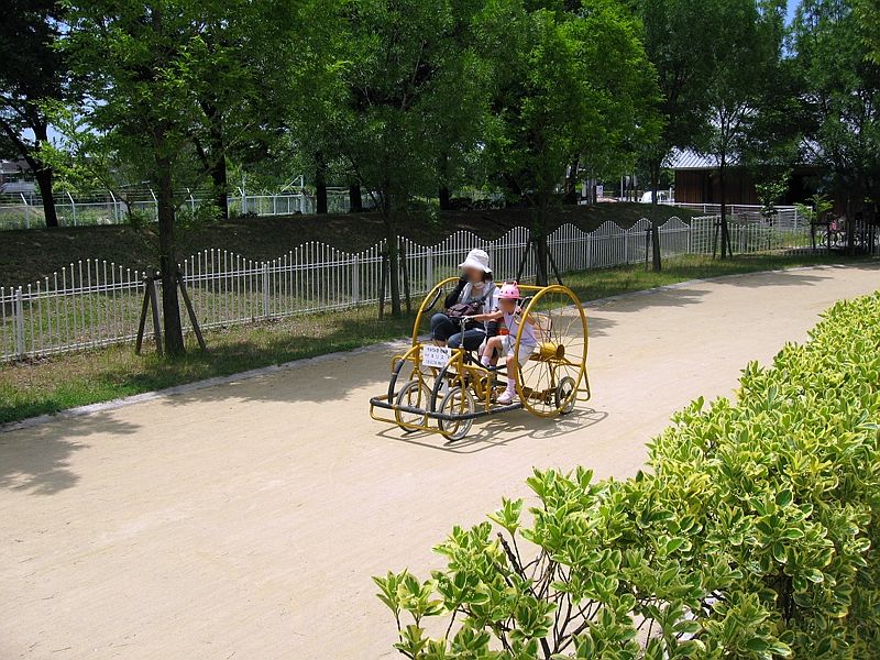 大仙公園内にある自転車ひろば ...