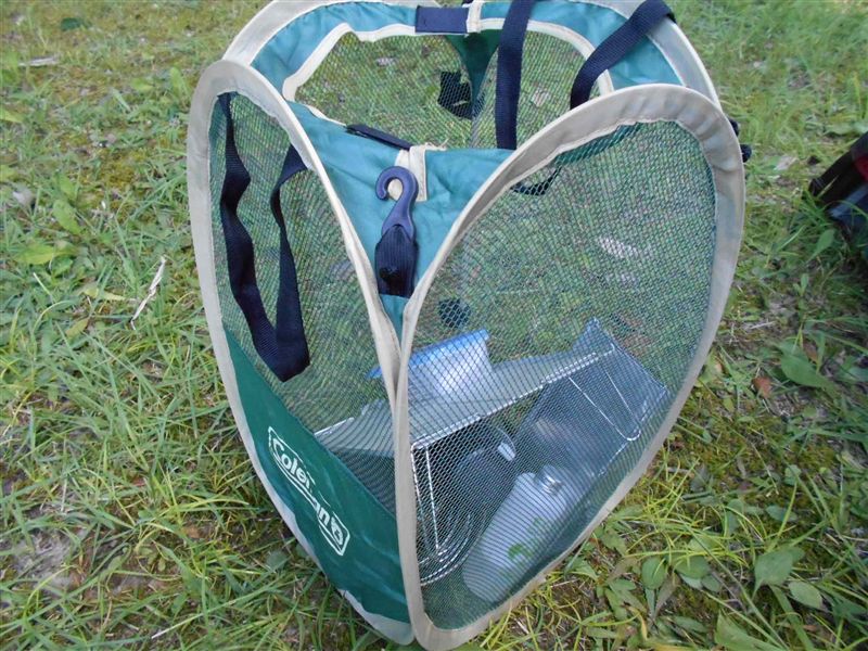 ... 入れ…自転車で水場まで移動